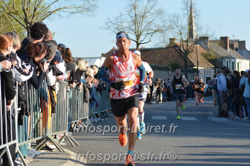 Marathon_Cheverny2025_Dimanche_Passage_CentreVille/2025CHEVERNY_VILLE_000735.JPG