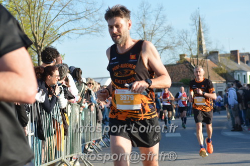 Marathon_Cheverny2025_Dimanche_Passage_CentreVille/2025CHEVERNY_VILLE_000739.JPG