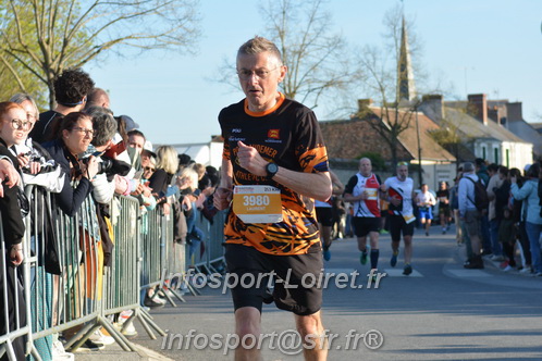Marathon_Cheverny2025_Dimanche_Passage_CentreVille/2025CHEVERNY_VILLE_000740.JPG