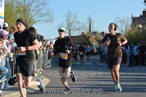 Marathon_Cheverny2025_Dimanche_Passage_CentreVille/2025CHEVERNY_VILLE_000743.JPG