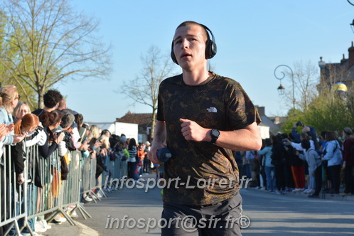 Marathon_Cheverny2025_Dimanche_Passage_CentreVille/2025CHEVERNY_VILLE_000744.JPG