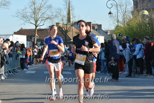 Marathon_Cheverny2025_Dimanche_Passage_CentreVille/2025CHEVERNY_VILLE_000766.JPG