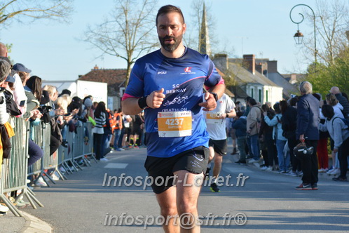 Marathon_Cheverny2025_Dimanche_Passage_CentreVille/2025CHEVERNY_VILLE_000770.JPG