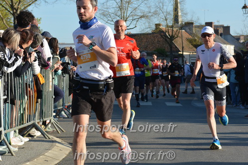 Marathon_Cheverny2025_Dimanche_Passage_CentreVille/2025CHEVERNY_VILLE_000773.JPG