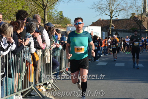 Marathon_Cheverny2025_Dimanche_Passage_CentreVille/2025CHEVERNY_VILLE_000780.JPG