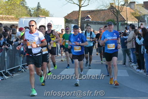 Marathon_Cheverny2025_Dimanche_Passage_CentreVille/2025CHEVERNY_VILLE_000784.JPG