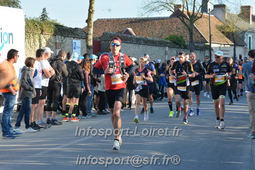 Marathon_Cheverny2025_Dimanche_Passage_CentreVille/2025CHEVERNY_VILLE_000798.JPG