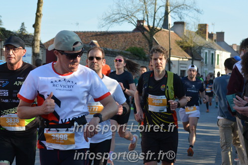 Marathon_Cheverny2025_Dimanche_Passage_CentreVille/2025CHEVERNY_VILLE_000805.JPG