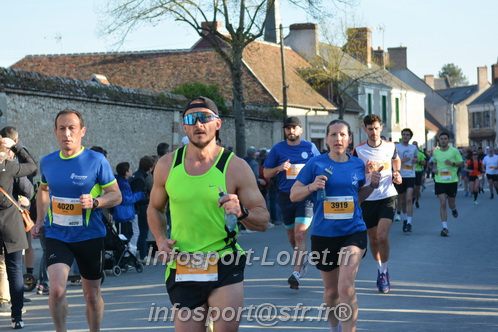 Marathon_Cheverny2025_Dimanche_Passage_CentreVille/2025CHEVERNY_VILLE_000811.JPG