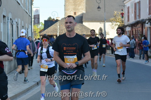 Marathon_Cheverny2025_Dimanche_Passage_CentreVille/2025CHEVERNY_VILLE_000883.JPG