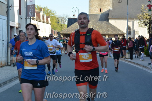 Marathon_Cheverny2025_Dimanche_Passage_CentreVille/2025CHEVERNY_VILLE_000889.JPG
