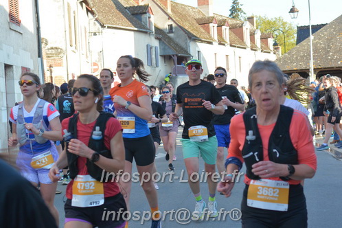 Marathon_Cheverny2025_Dimanche_Passage_CentreVille/2025CHEVERNY_VILLE_000900.JPG