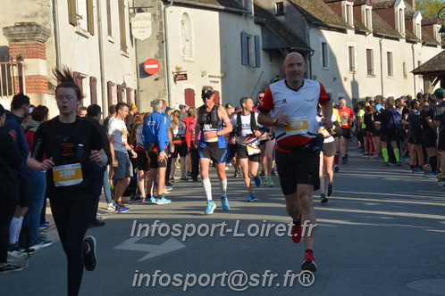 Marathon_Cheverny2025_Dimanche_Passage_CentreVille/2025CHEVERNY_VILLE_000905.JPG