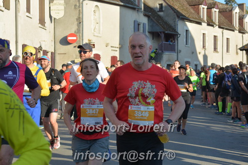 Marathon_Cheverny2025_Dimanche_Passage_CentreVille/2025CHEVERNY_VILLE_000909.JPG