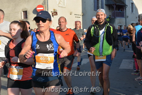 Marathon_Cheverny2025_Dimanche_Passage_CentreVille/2025CHEVERNY_VILLE_000925.JPG
