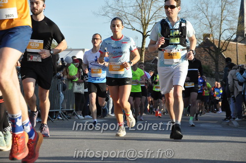 Marathon_Cheverny2025_Dimanche_Passage_CentreVille/2025CHEVERNY_VILLE_000951.JPG