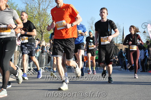 Marathon_Cheverny2025_Dimanche_Passage_CentreVille/2025CHEVERNY_VILLE_000961.JPG
