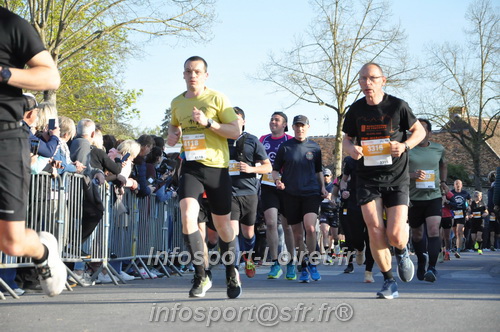 Marathon_Cheverny2025_Dimanche_Passage_CentreVille/2025CHEVERNY_VILLE_000963.JPG