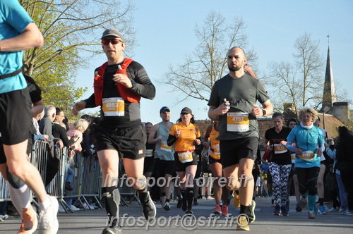 Marathon_Cheverny2025_Dimanche_Passage_CentreVille/2025CHEVERNY_VILLE_000967.JPG