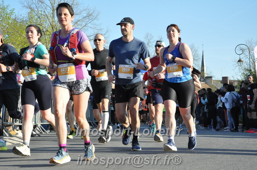 Marathon_Cheverny2025_Dimanche_Passage_CentreVille/2025CHEVERNY_VILLE_000980.JPG