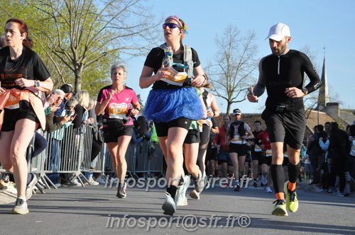 Marathon_Cheverny2025_Dimanche_Passage_CentreVille/2025CHEVERNY_VILLE_000983.JPG