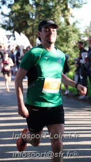 Marathon_Cheverny2025_Dimanche_Passage_CentreVille/2025CHEVERNY_VILLE_001017.JPG