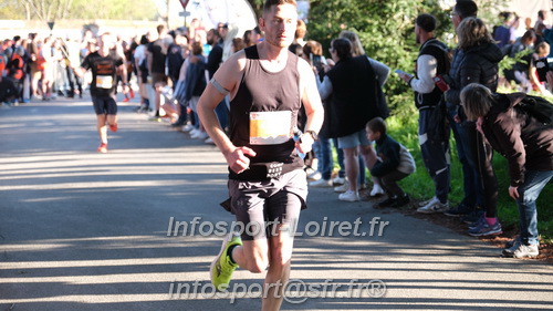 Marathon_Cheverny2025_Dimanche_Passage_CentreVille/2025CHEVERNY_VILLE_001019.JPG