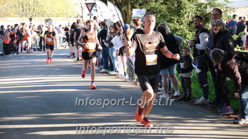 Marathon_Cheverny2025_Dimanche_Passage_CentreVille/2025CHEVERNY_VILLE_001020.JPG