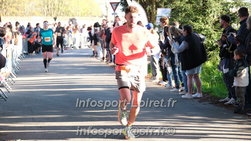 Marathon_Cheverny2025_Dimanche_Passage_CentreVille/2025CHEVERNY_VILLE_001038.JPG
