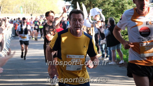 Marathon_Cheverny2025_Dimanche_Passage_CentreVille/2025CHEVERNY_VILLE_001046.JPG