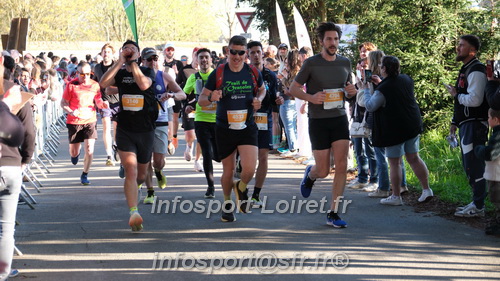 Marathon_Cheverny2025_Dimanche_Passage_CentreVille/2025CHEVERNY_VILLE_001048.JPG