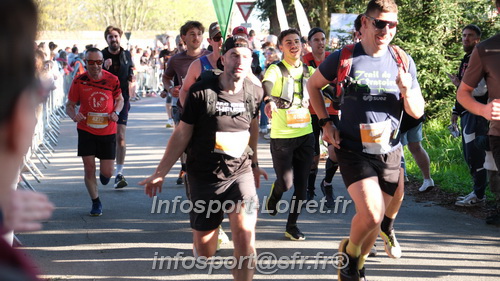 Marathon_Cheverny2025_Dimanche_Passage_CentreVille/2025CHEVERNY_VILLE_001050.JPG