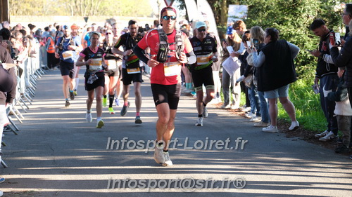 Marathon_Cheverny2025_Dimanche_Passage_CentreVille/2025CHEVERNY_VILLE_001054.JPG