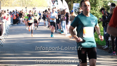 Marathon_Cheverny2025_Dimanche_Passage_CentreVille/2025CHEVERNY_VILLE_001061.JPG