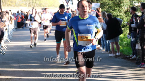 Marathon_Cheverny2025_Dimanche_Passage_CentreVille/2025CHEVERNY_VILLE_001069.JPG