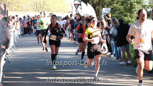 Marathon_Cheverny2025_Dimanche_Passage_CentreVille/2025CHEVERNY_VILLE_001071.JPG