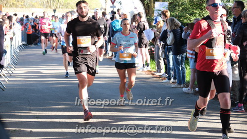 Marathon_Cheverny2025_Dimanche_Passage_CentreVille/2025CHEVERNY_VILLE_001075.JPG