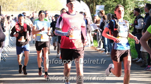 Marathon_Cheverny2025_Dimanche_Passage_CentreVille/2025CHEVERNY_VILLE_001077.JPG