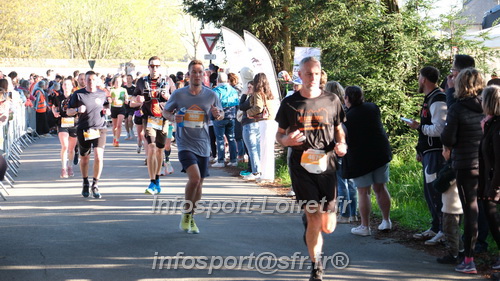 Marathon_Cheverny2025_Dimanche_Passage_CentreVille/2025CHEVERNY_VILLE_001078.JPG