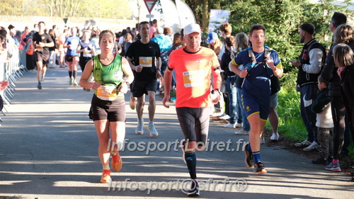 Marathon_Cheverny2025_Dimanche_Passage_CentreVille/2025CHEVERNY_VILLE_001080.JPG