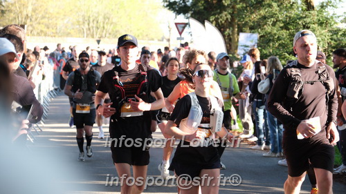 Marathon_Cheverny2025_Dimanche_Passage_CentreVille/2025CHEVERNY_VILLE_001093.JPG