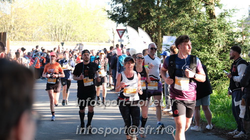 Marathon_Cheverny2025_Dimanche_Passage_CentreVille/2025CHEVERNY_VILLE_001098.JPG