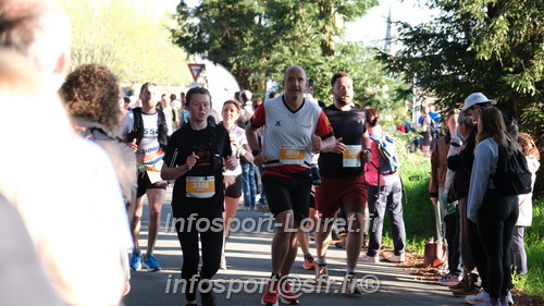 Marathon_Cheverny2025_Dimanche_Passage_CentreVille/2025CHEVERNY_VILLE_001117.JPG