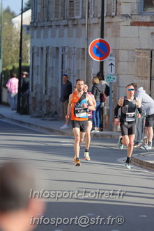 Marathon_Cheverny2025_Dimanche_Passage_CentreVille/2025CHEVERNY_VILLE_001128.JPG