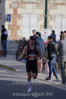 Marathon_Cheverny2025_Dimanche_Passage_CentreVille/2025CHEVERNY_VILLE_001133.JPG