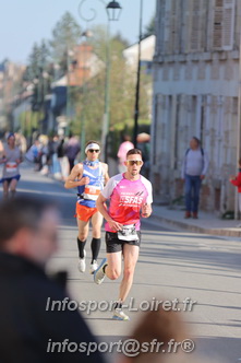 Marathon_Cheverny2025_Dimanche_Passage_CentreVille/2025CHEVERNY_VILLE_001141.JPG