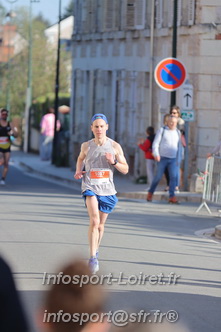 Marathon_Cheverny2025_Dimanche_Passage_CentreVille/2025CHEVERNY_VILLE_001146.JPG