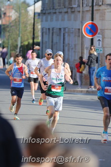 Marathon_Cheverny2025_Dimanche_Passage_CentreVille/2025CHEVERNY_VILLE_001156.JPG