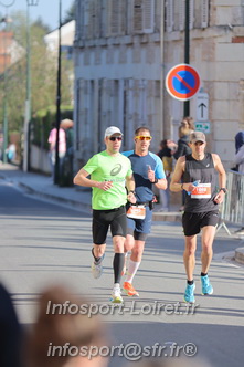 Marathon_Cheverny2025_Dimanche_Passage_CentreVille/2025CHEVERNY_VILLE_001161.JPG