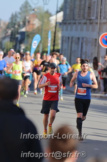 Marathon_Cheverny2025_Dimanche_Passage_CentreVille/2025CHEVERNY_VILLE_001172.JPG